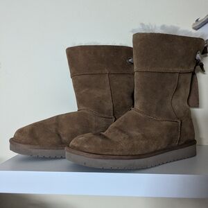 Koolaburra Bow Boots size 10